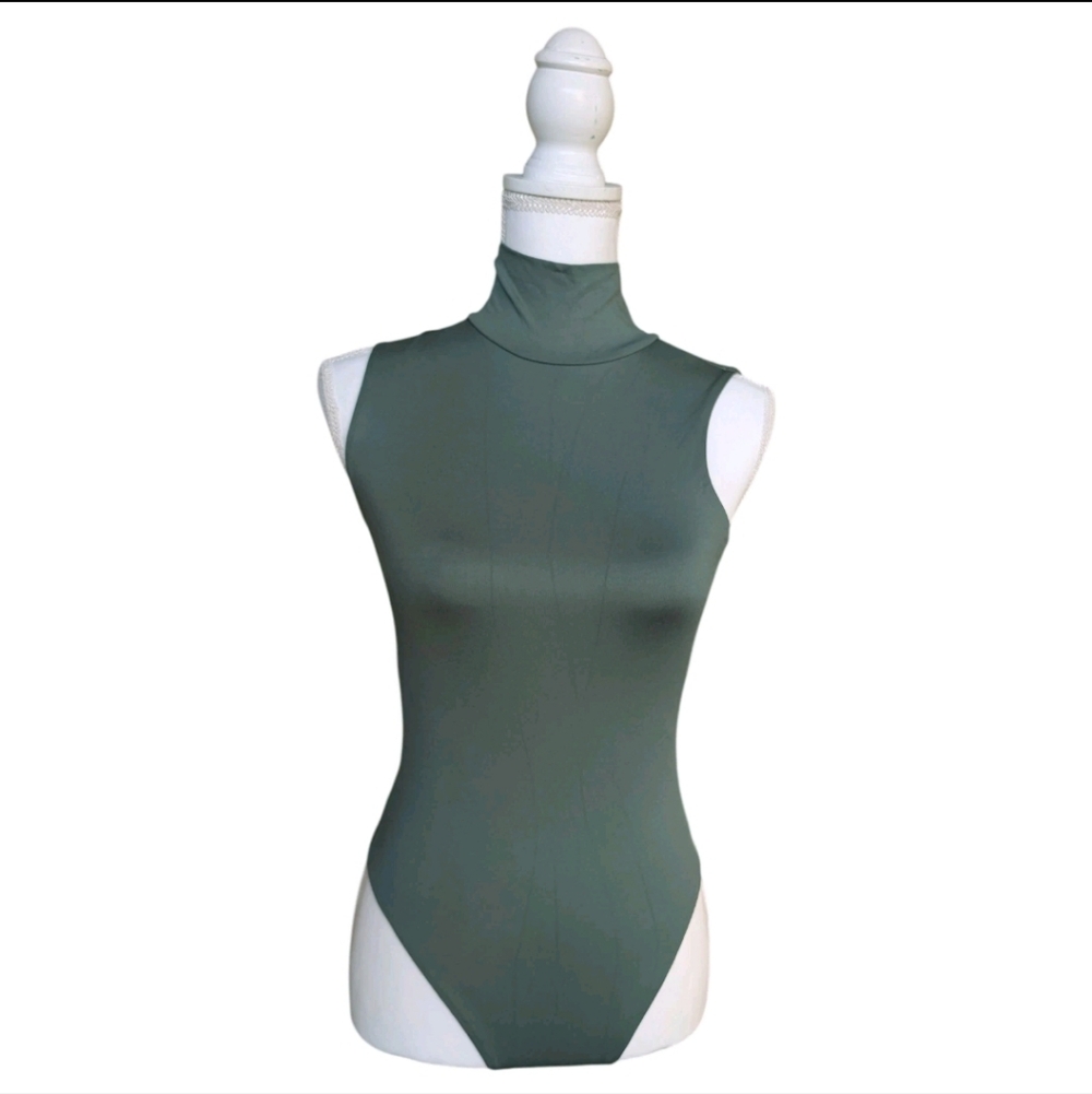 Forever 21 Satin Sleeveless Bodysuit Emerald Green Stretch Mock Neck Size S